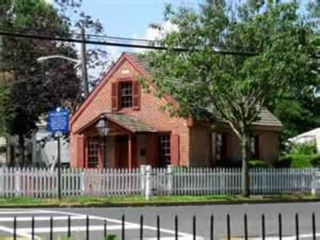 Founded a school in New Jersey