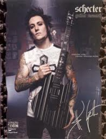 Synyster gates joins