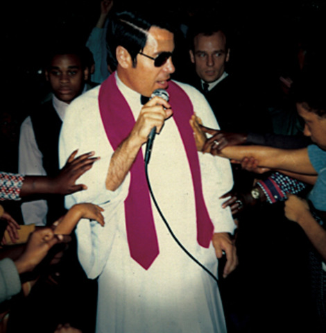 Jones arrested in a movie theater in L.A. for homosexual acitivity.