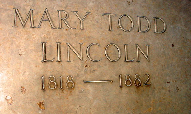 Mary Todd Lincoln dies