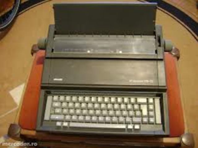 Maşina de scris electronică