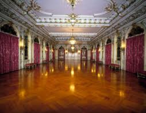 Romeo sees Juliet at the party