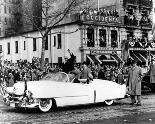 The Parade Expands For Eisenhower