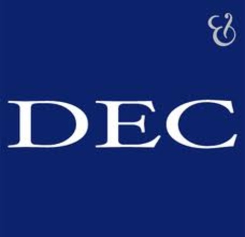 1977 d.C. Primera minicomputadora