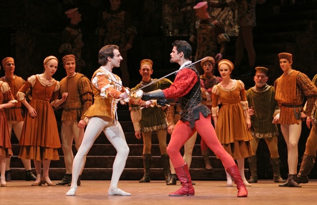 Mercutio gets stabbed by Tybalt