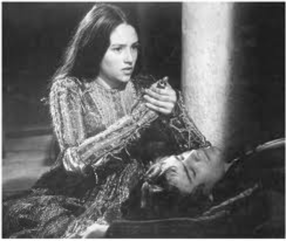 Juliet wakes up and kills herself