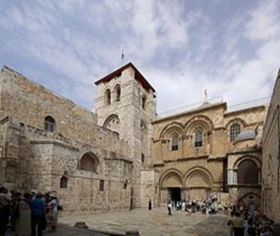 Holy sepulchre in Jerusalem Destryoed.