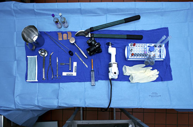 Je vais etre examinair medical.