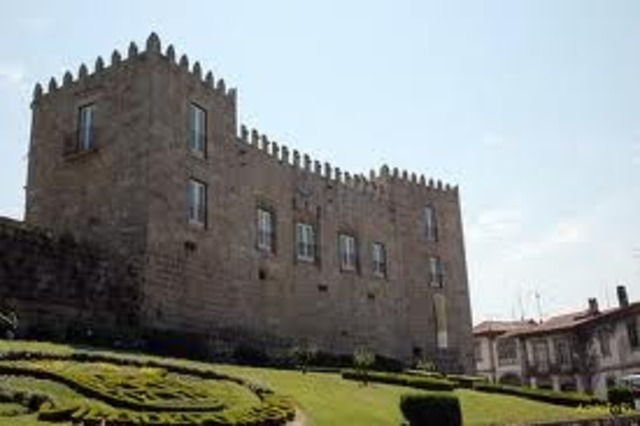 fundação do Real Colégio dos Nobres