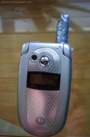 flip phone cell phone