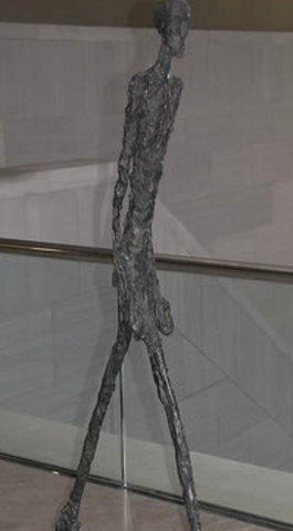 El hombre que camina