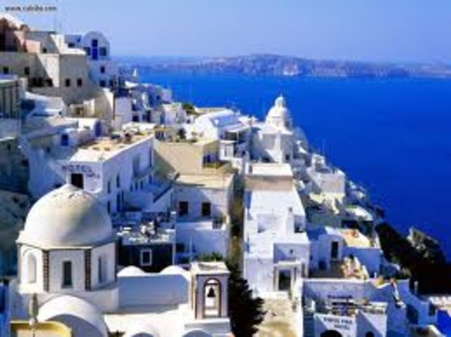 Retire in Cyclades, Greece