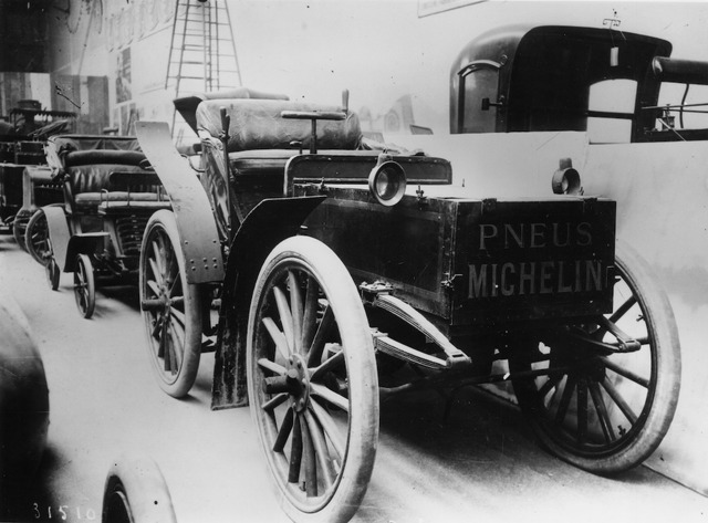 First land speed record