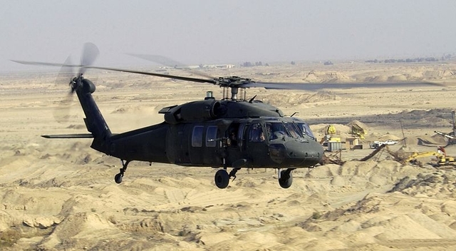 black hawk helicopeter