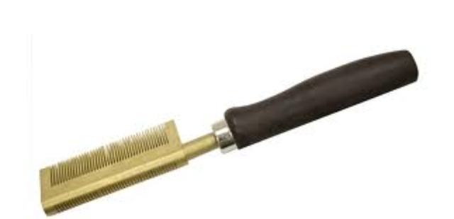 Straightining Comb
