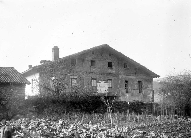 Aizpurua baserria Zubietan.