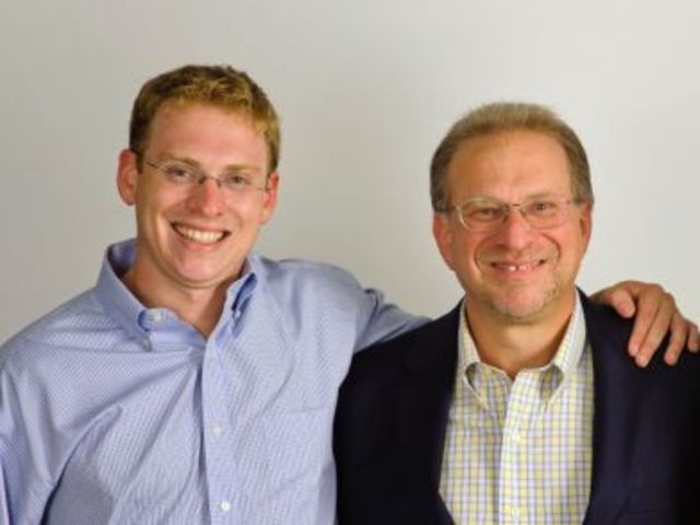 Middle Age Adulthood / assisting