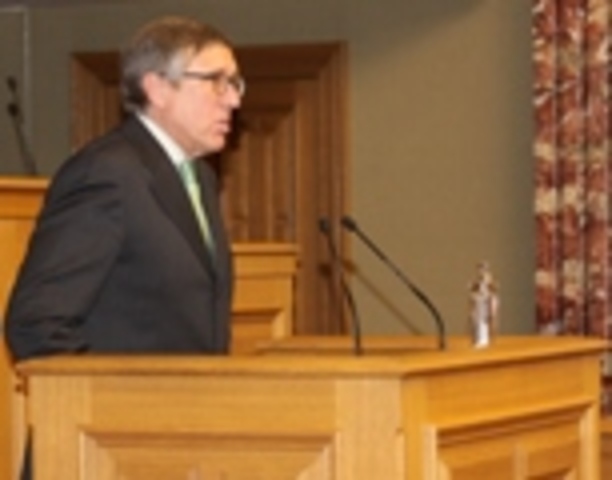 Parl. Kommissioun gewarnt