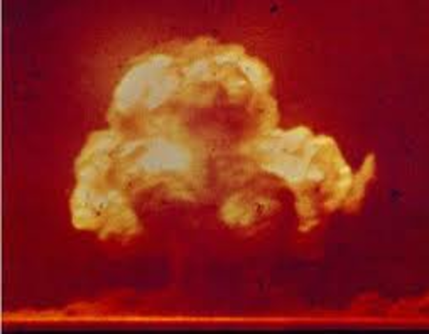 The Trinity Test on Los Alamos