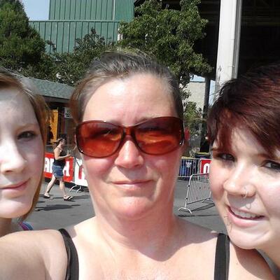 Timeline: La Vida de Bobbi