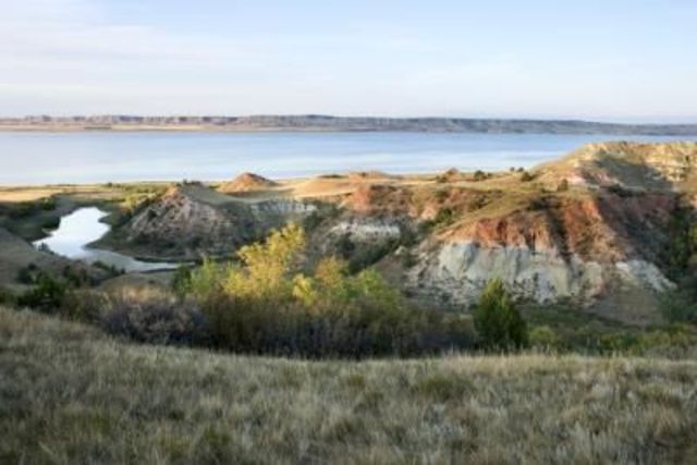 2YVI Creates an Edible Diorama of the Terrain in Nunavut
