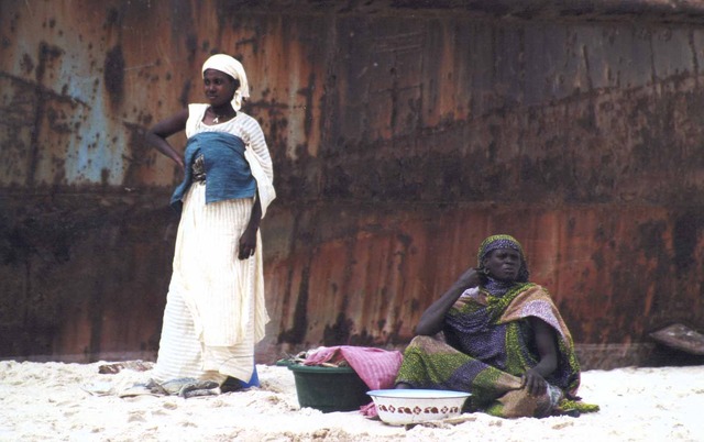 Last country in the world to ban slavery (Mauritania)