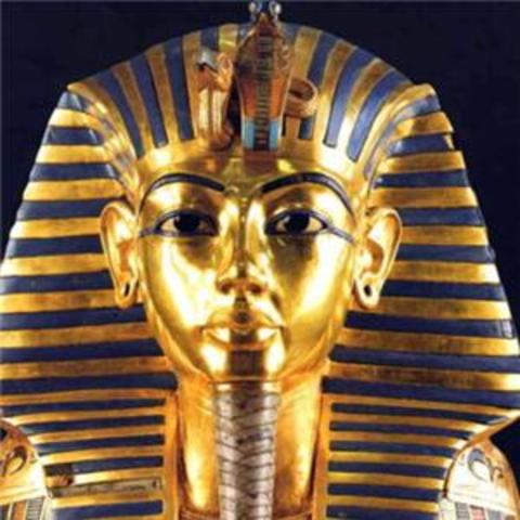 Tutankhamen's rein begins