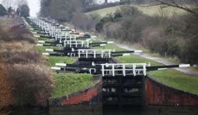 British Canals Increased Efficiency of Industrial Revolution