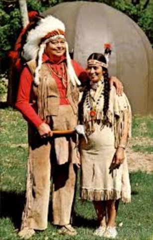 Rhode Island Sells Narragansett's Land