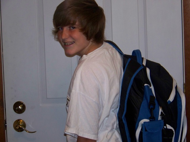 Hace que dos años y cinco meses que empecé a ir a la escuala pública.