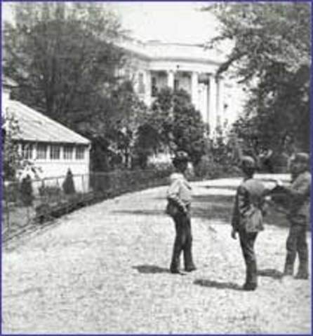 Andrew Jackson creates the White House orangery