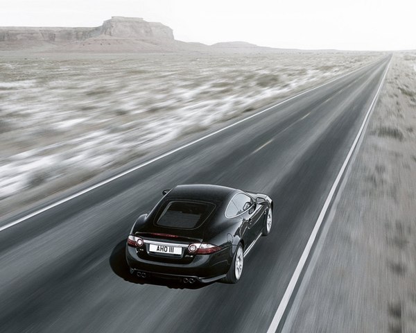 James meets up with Lauren