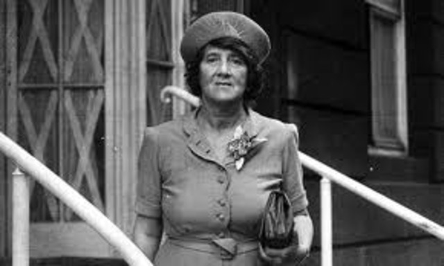 First U.S Birth Control Clinic Opens