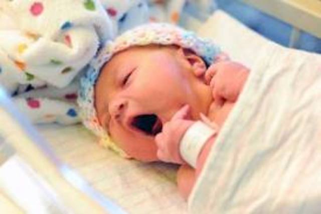 Yo nací a ocho de Marso, 1996