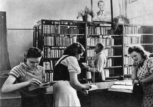 Jews not allowed to use public libraries.