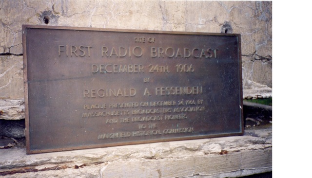 Πρώτη μετάδοση φωνής και μουσικής μεσω ραδιοκυμάτων