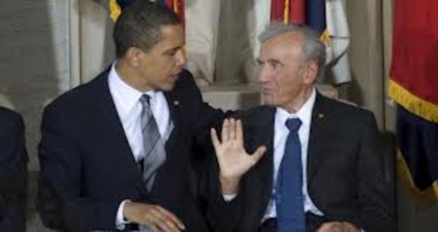 Wiesel accompanied US President Barack Obama.