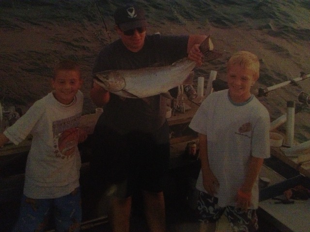 Yo hace 5 anos que cogi mi primera pescado con mi hermano.
