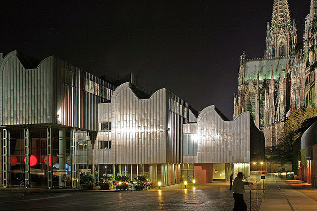 In 1994, it was decided to place the buildingat the sole disposal of Museum Ludwig