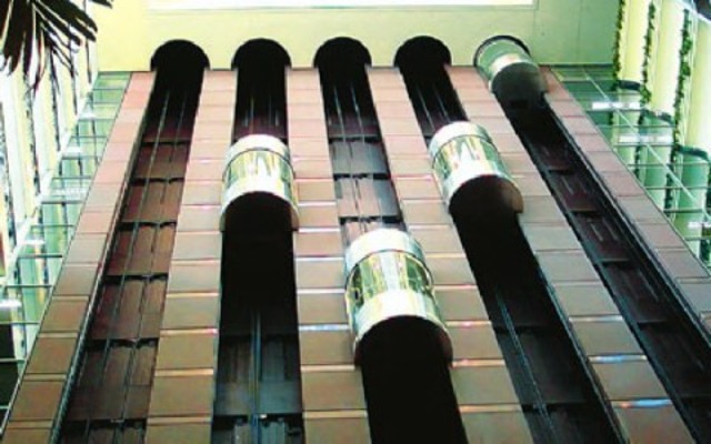 Πρώτος ηλεκτρικός ανελκυστήρας