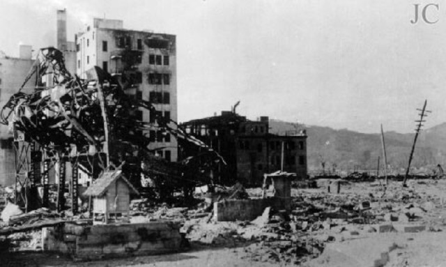 Deaths by the end of 1945 90,000 to 660,000