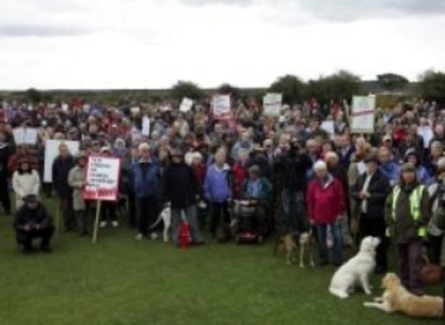 Hundreds turn out for rally