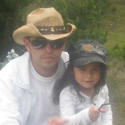 Timeline: FECHAS MEMORABLES EN LA VIDA DE CESAR RAMIREZ