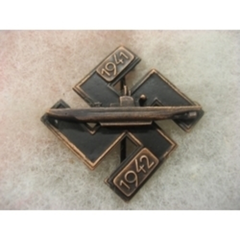 Reclutado por el ejército alemán como médico.