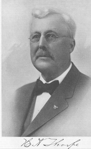 Visita del profesor <a href="http://en.wikipedia.org/wiki/William_Homan_Thorpe" rel="ugc nofollow">W. H. Thorpe</a>