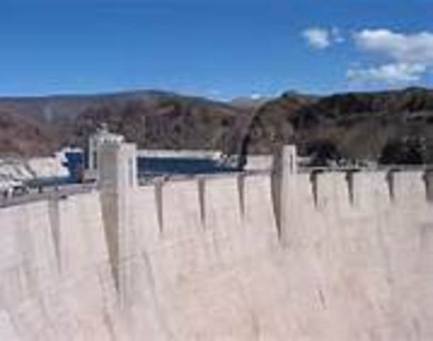 Hoover Dam, the World's Largest Hydroelectric Power Plant, Is Built
