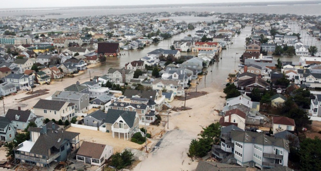 Hurricane Sandy Damages the Northeast