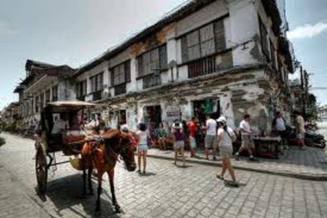 Spain begins settlements in the Philippines