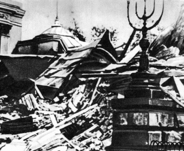 Great Synagogue of Warsaw is Demolished