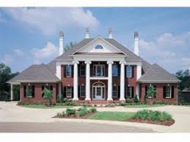 Colonial style homes today